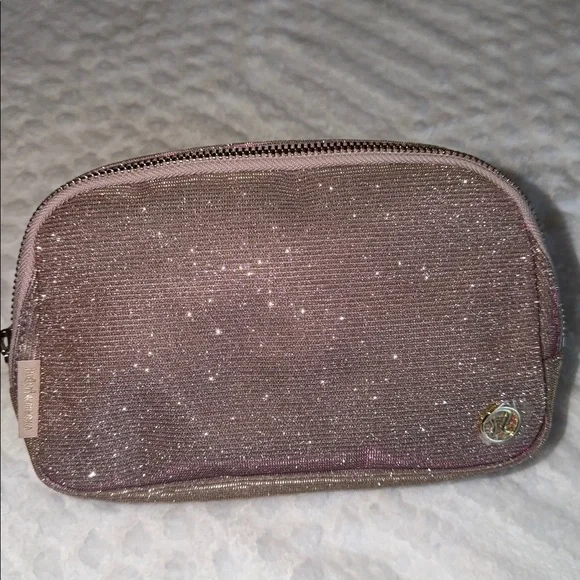 🆕 LULULEMON Everywhere Belt Bag 1L Glitter Pink Champagne/Muse/Gold NWT - Picture 8 of 17